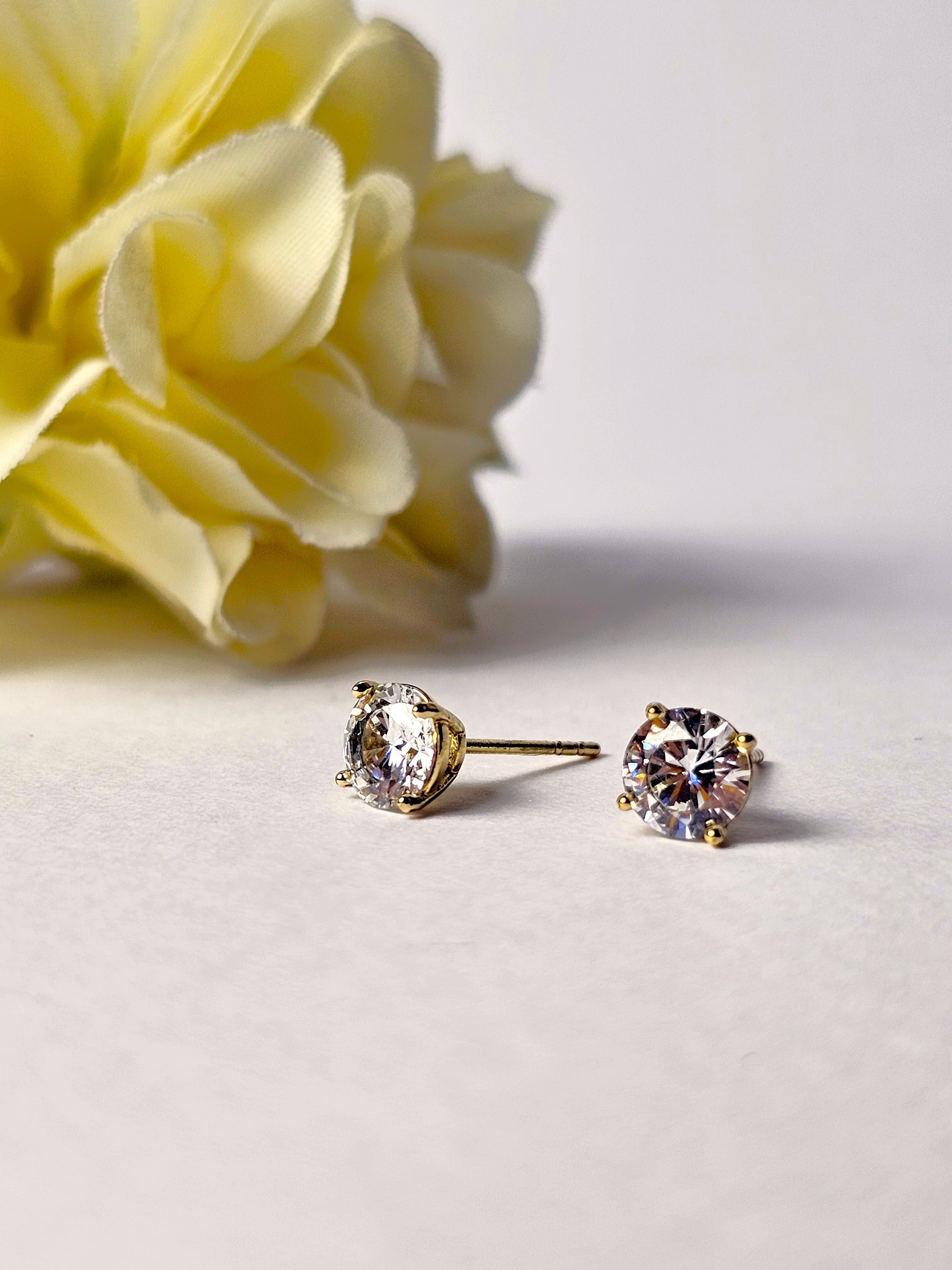 The Classic Round Studs