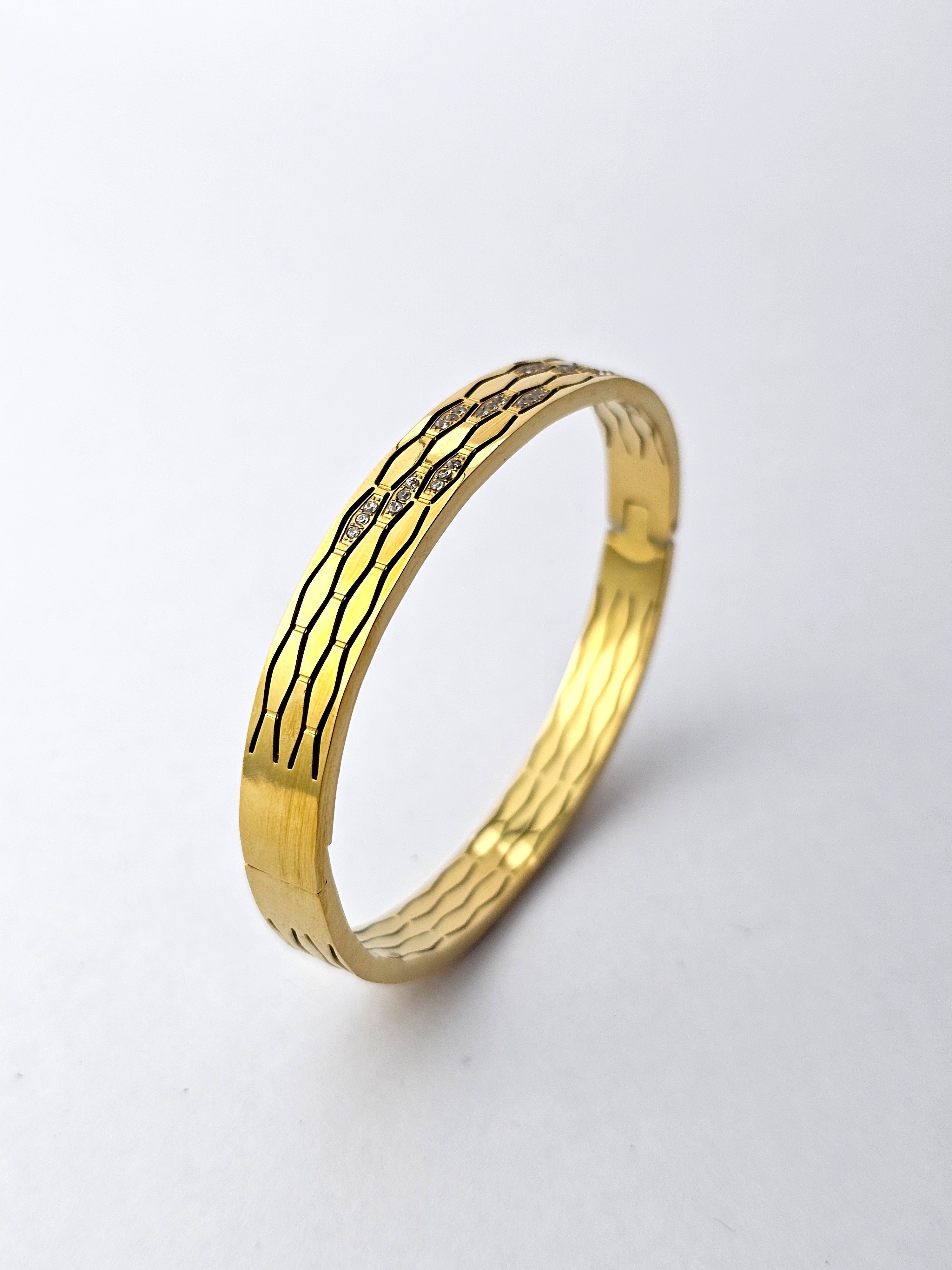 The Thalassa Wave Bangle
