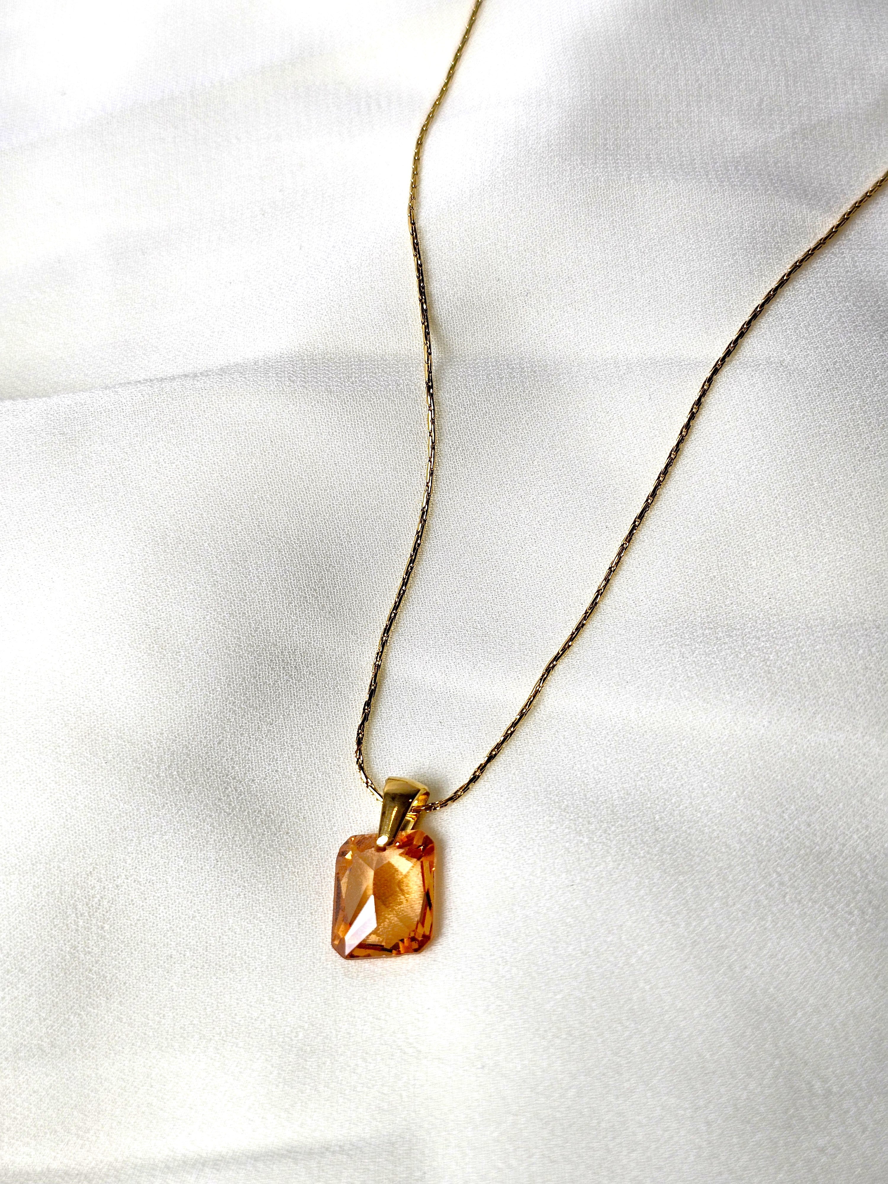 The Amber Aura Pendant