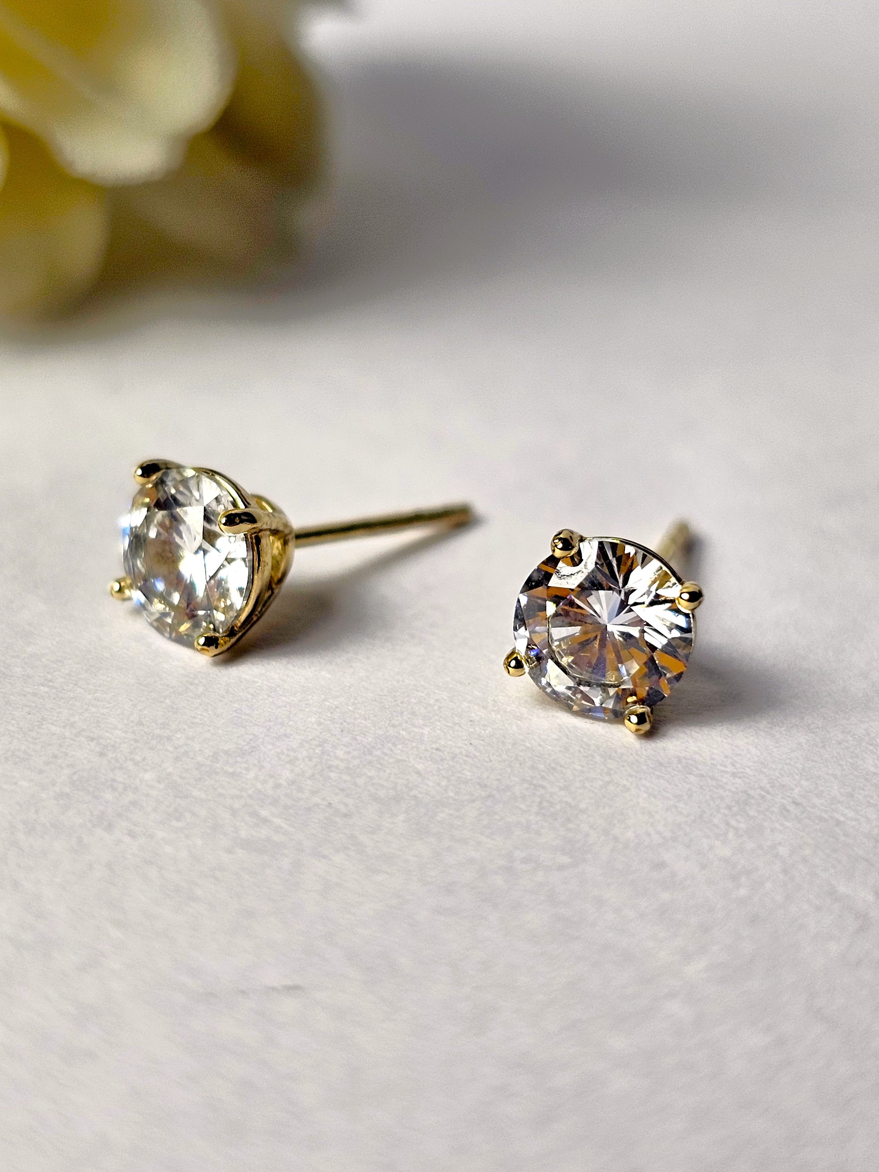 The Classic Round Studs