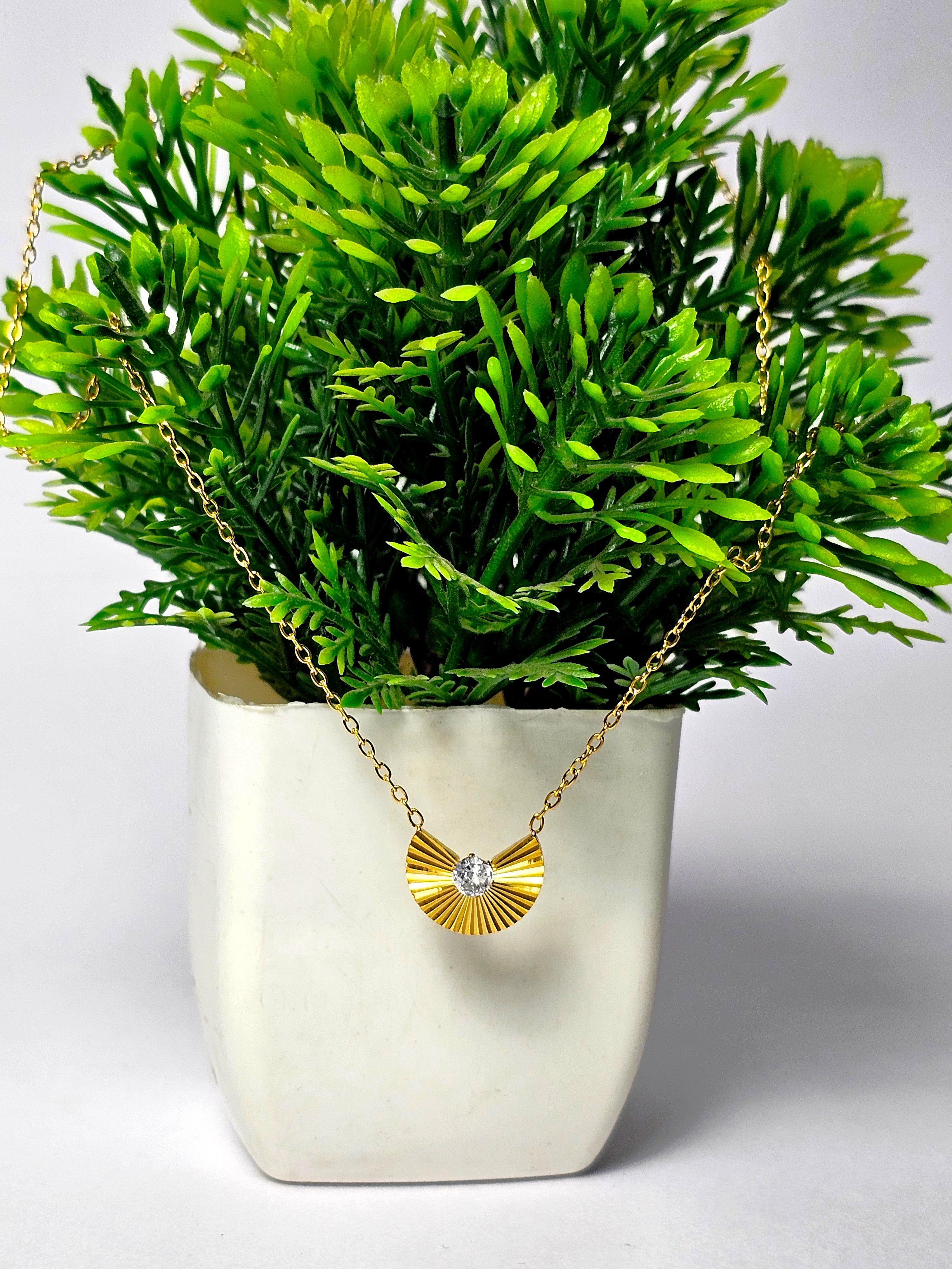 The Solis Fan Necklace