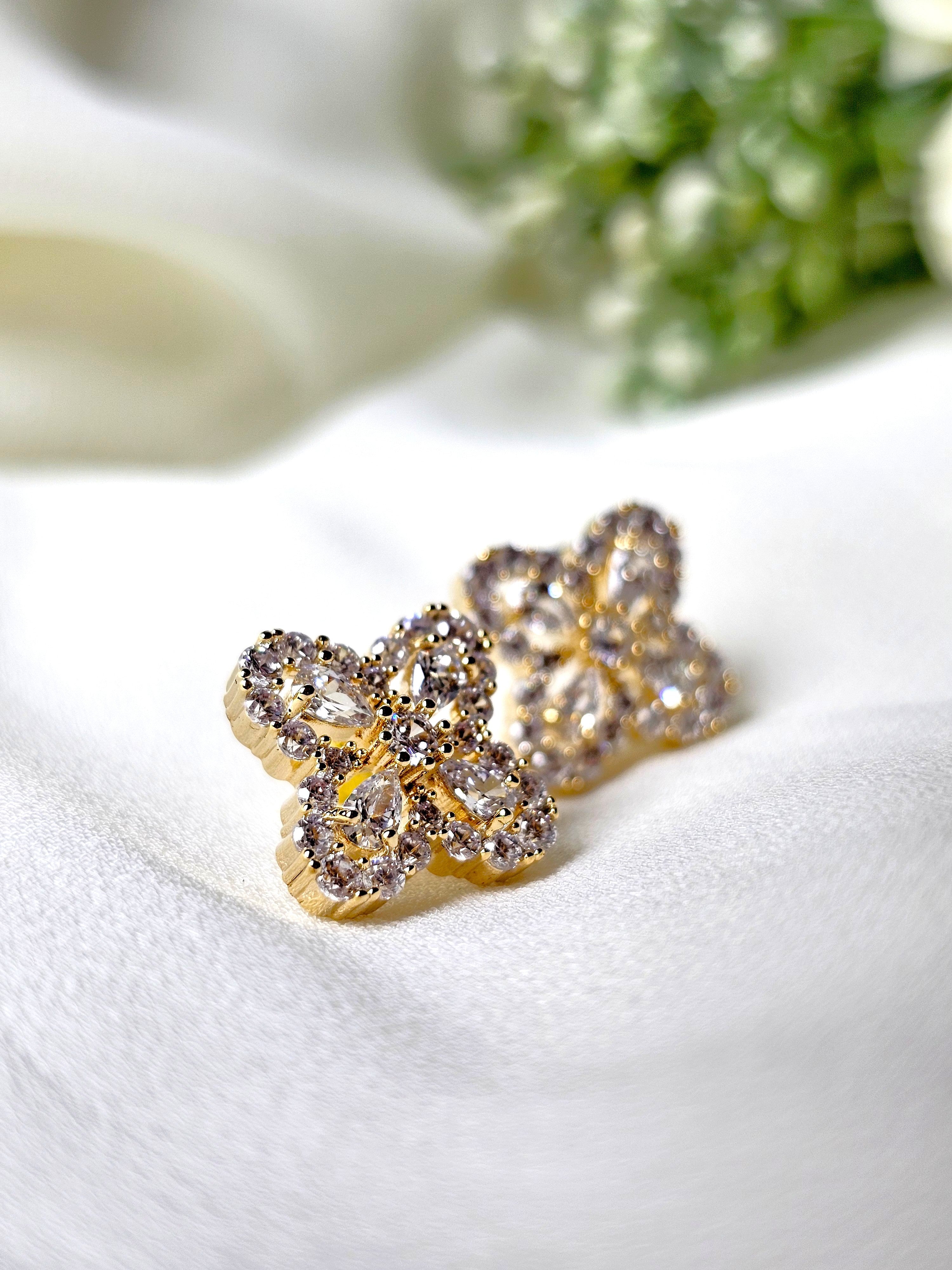 The Golden Clover Stud Earrings