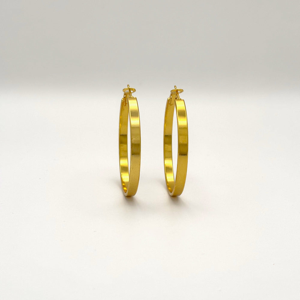 The Classic Gold Band Hoop Earrings - Large
